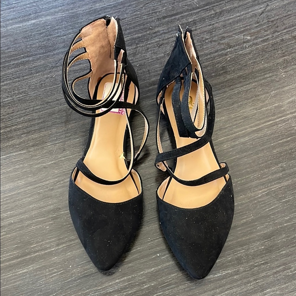 Elegant Black suede Strappy Flats - size 9